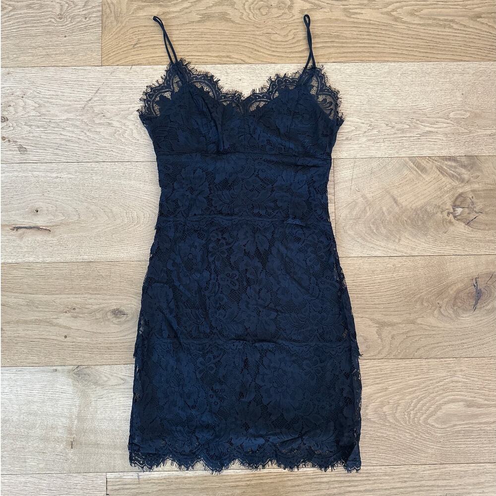 Topshop - Strapless Lace Mini Dress in Black